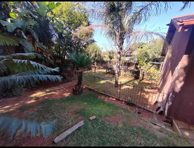 3 BEDROOM HOUSE FOR SALE IN THE ORCHARDS